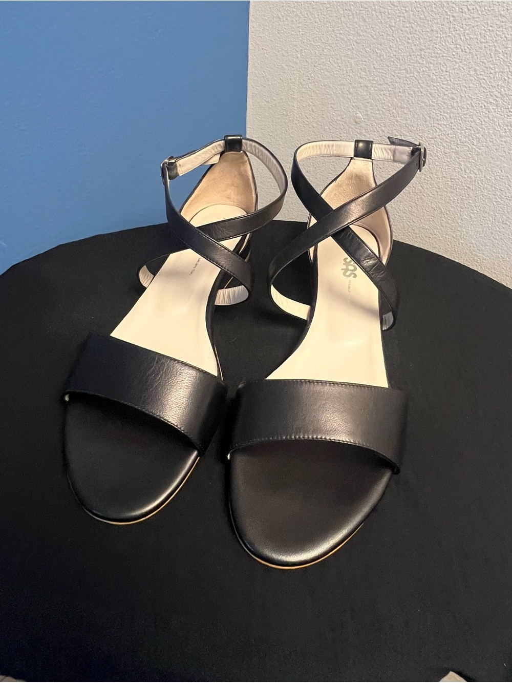 SAS Simone Cross Strap Small Wedge Sandals Black Leather Women’s Size 12W NWOT